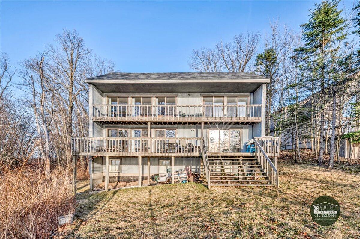 6467 Lakeshore Drive