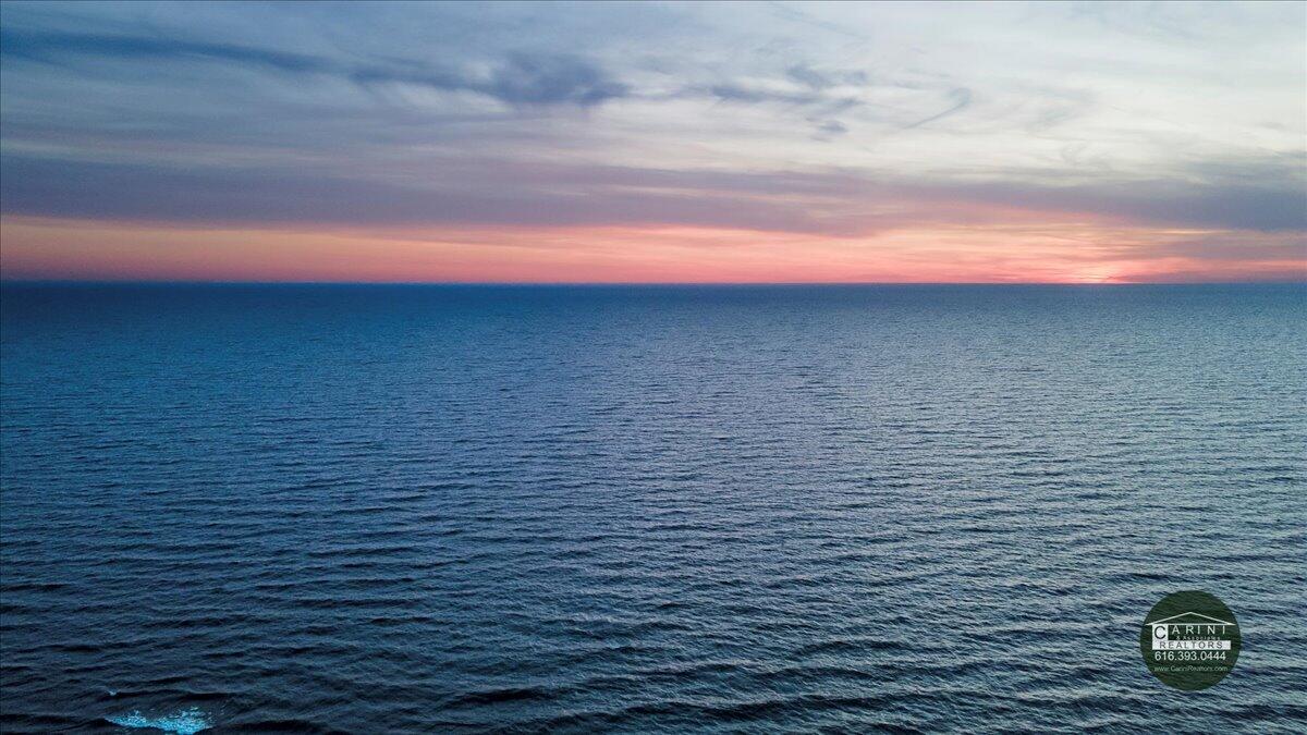 6467 Lakeshore Drive