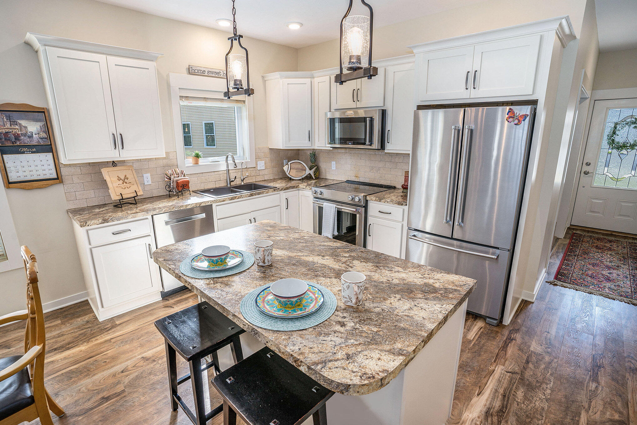2424 Sawtooth Court, 77