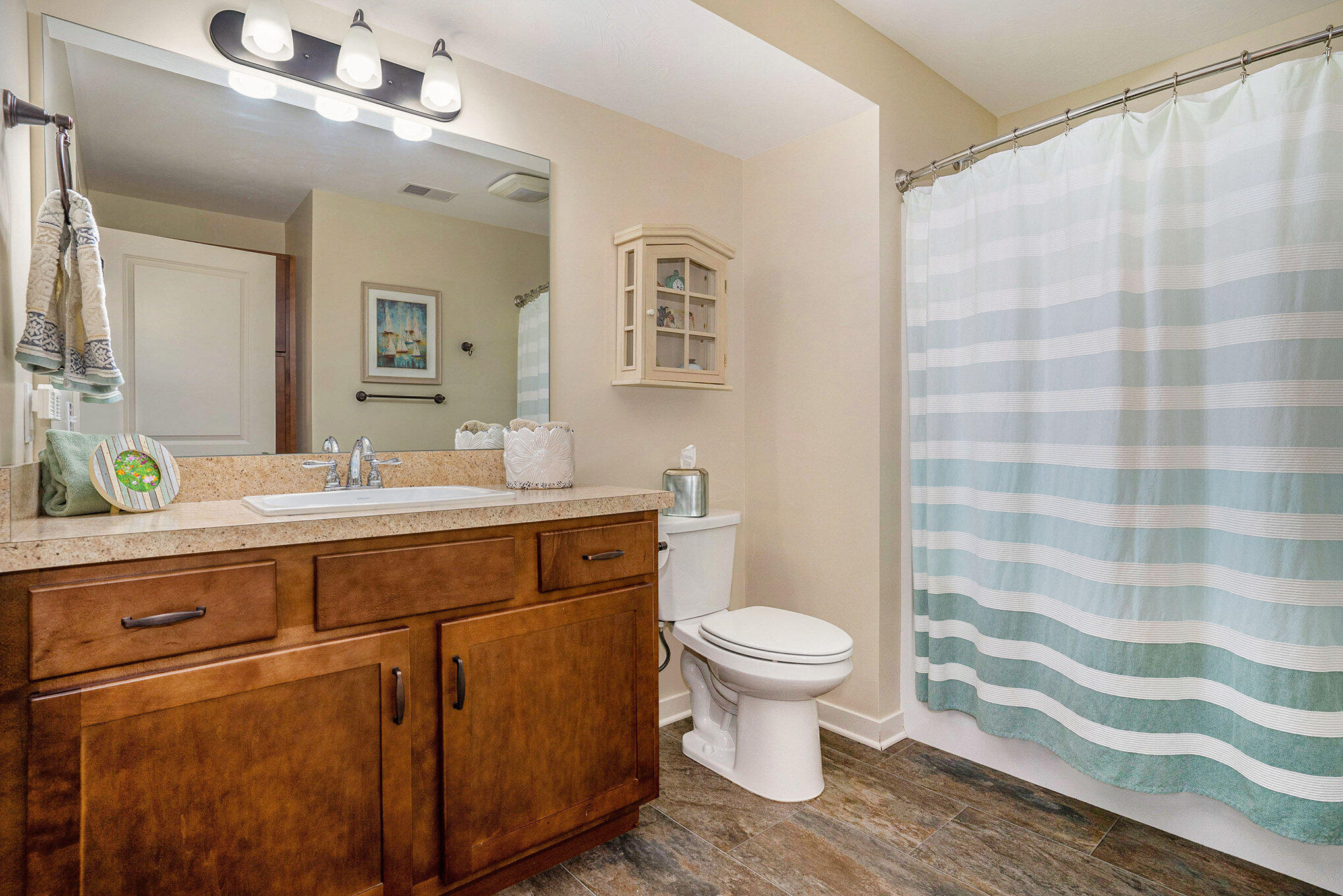 2424 Sawtooth Court, 77
