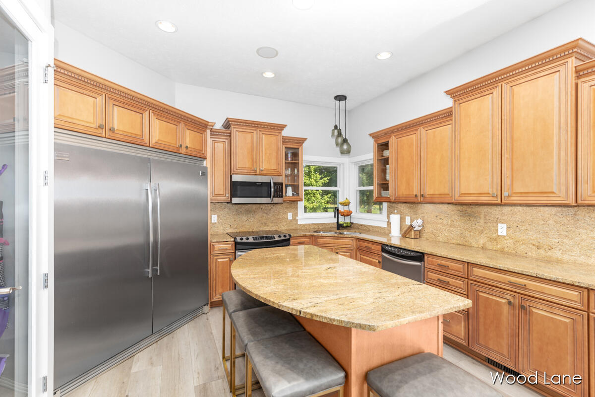 6639 Wood Lane