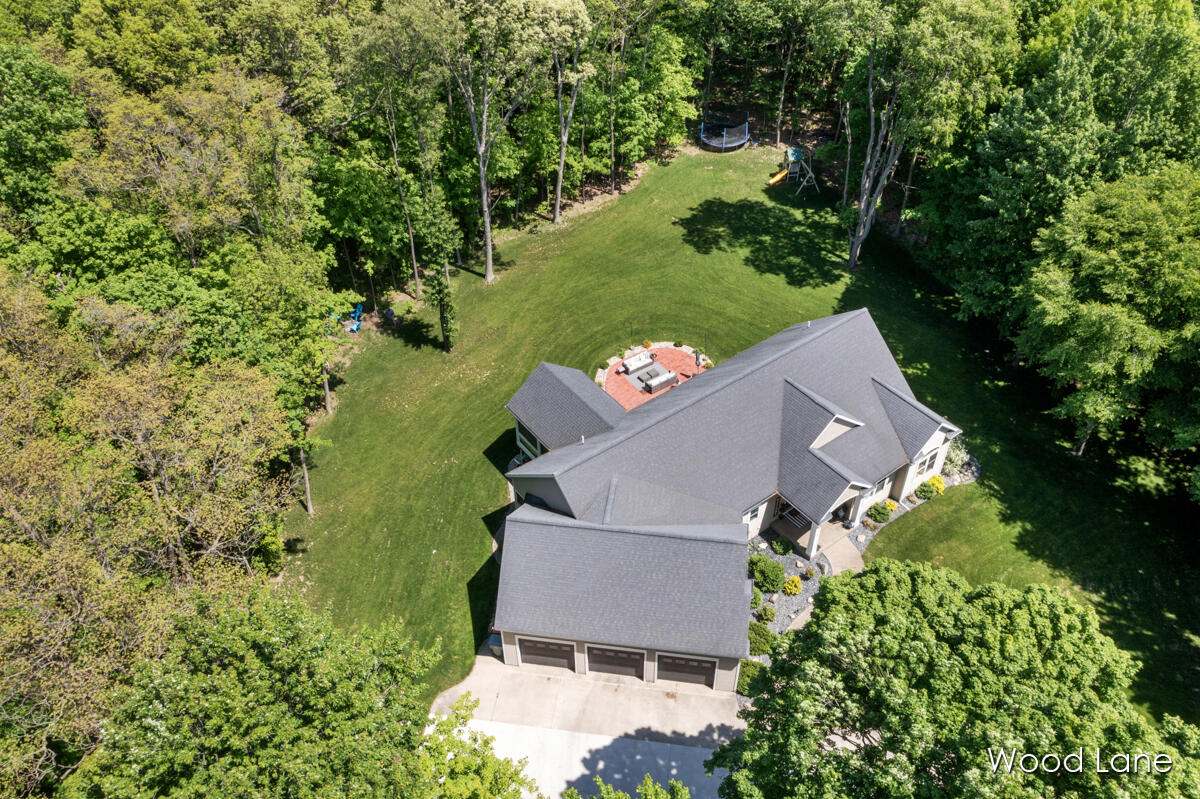 6639 Wood Lane