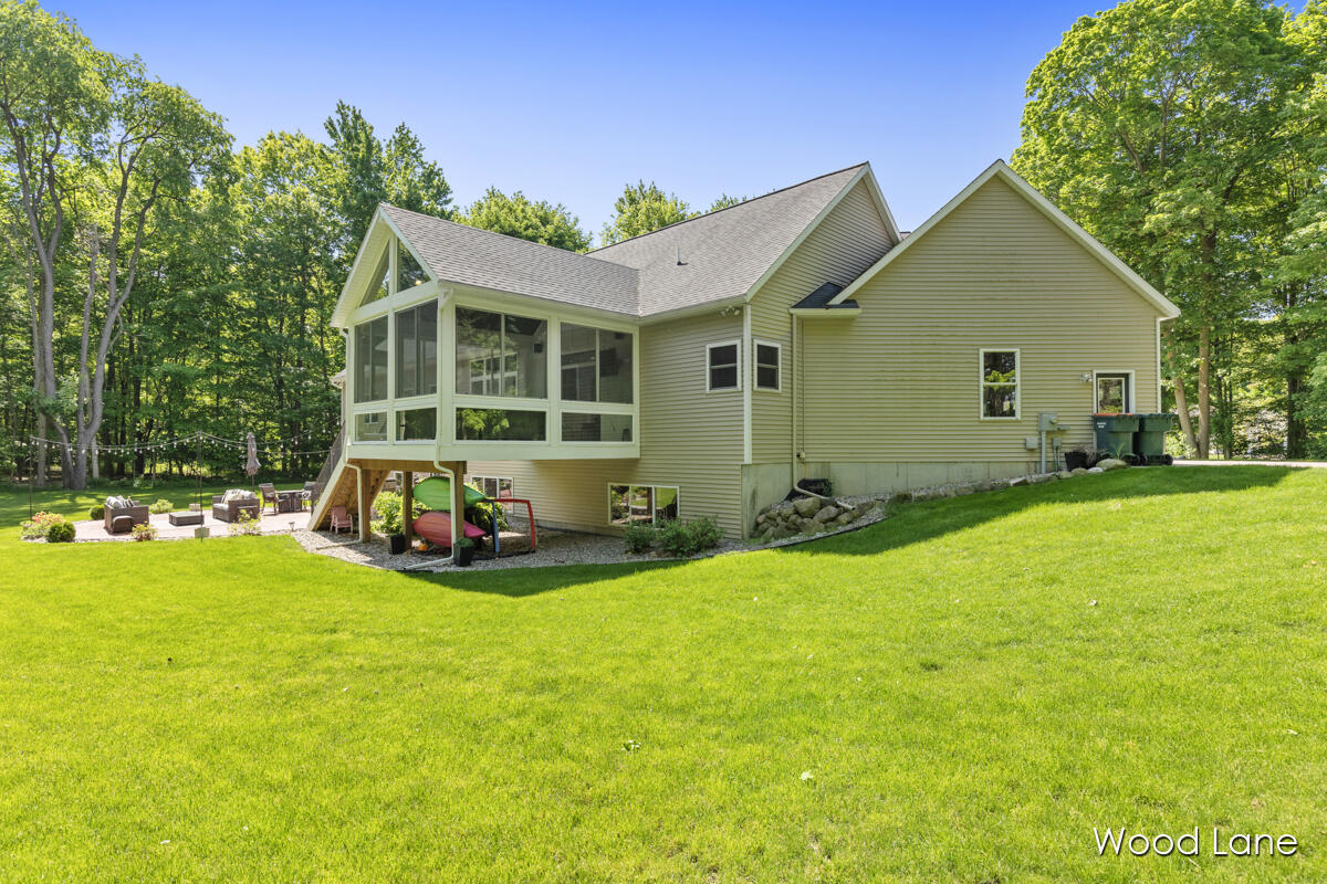 6639 Wood Lane