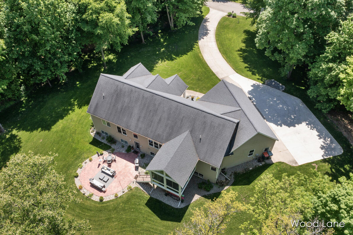 6639 Wood Lane