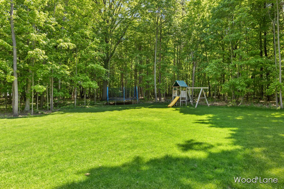 6639 Wood Lane