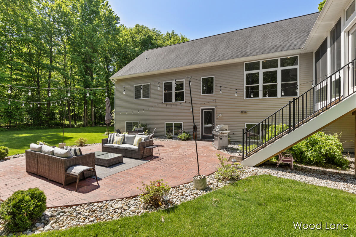6639 Wood Lane