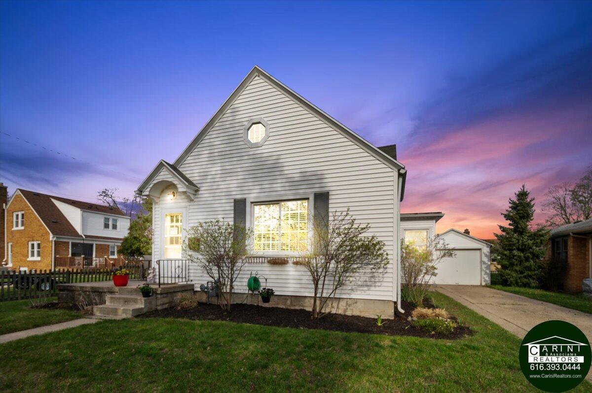 2418 Linden Avenue SE