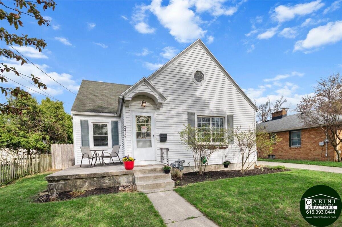 2418 Linden Avenue SE