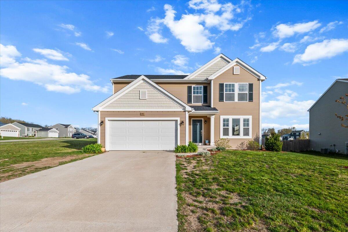 900 View Pointe Drive