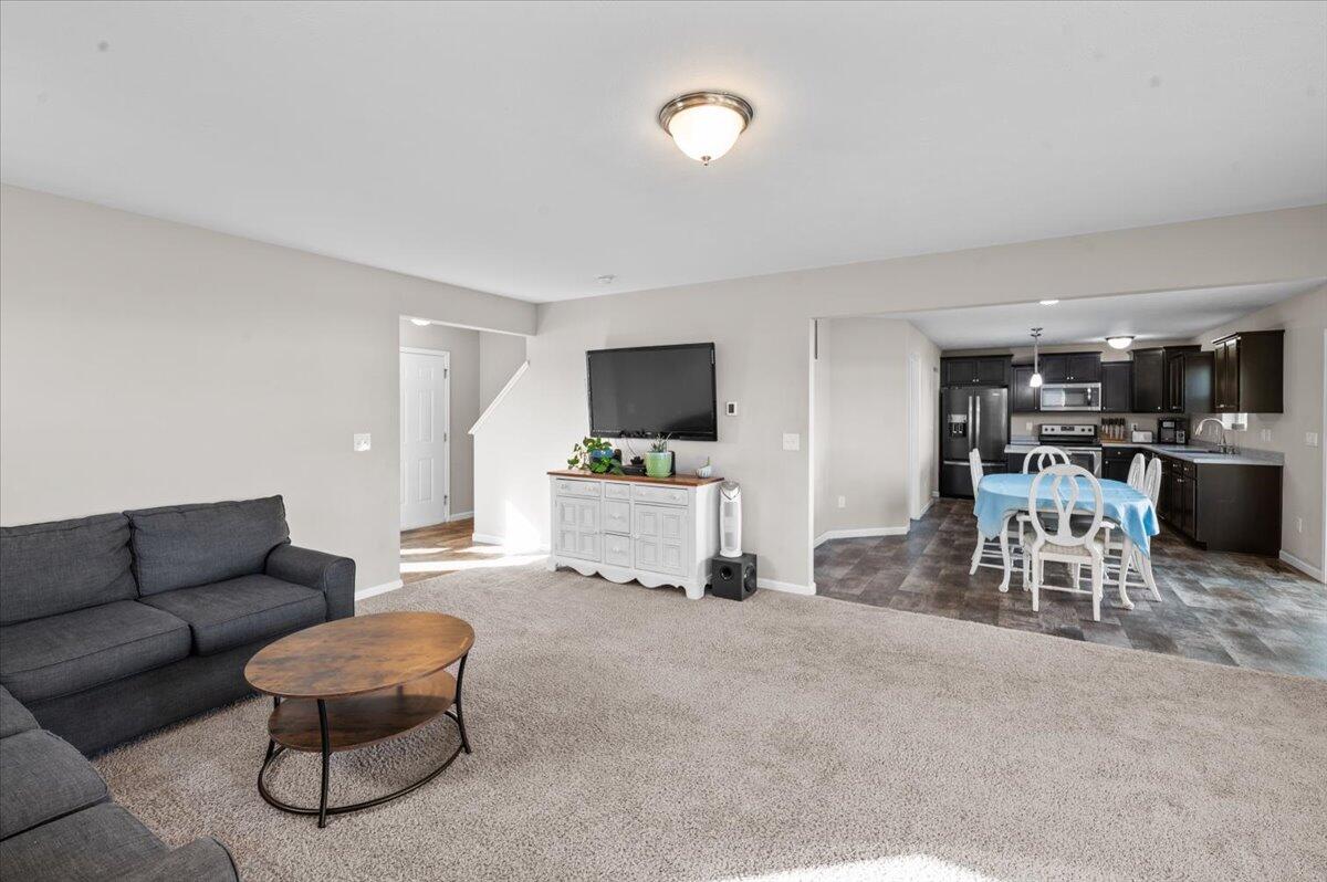 900 View Pointe Drive