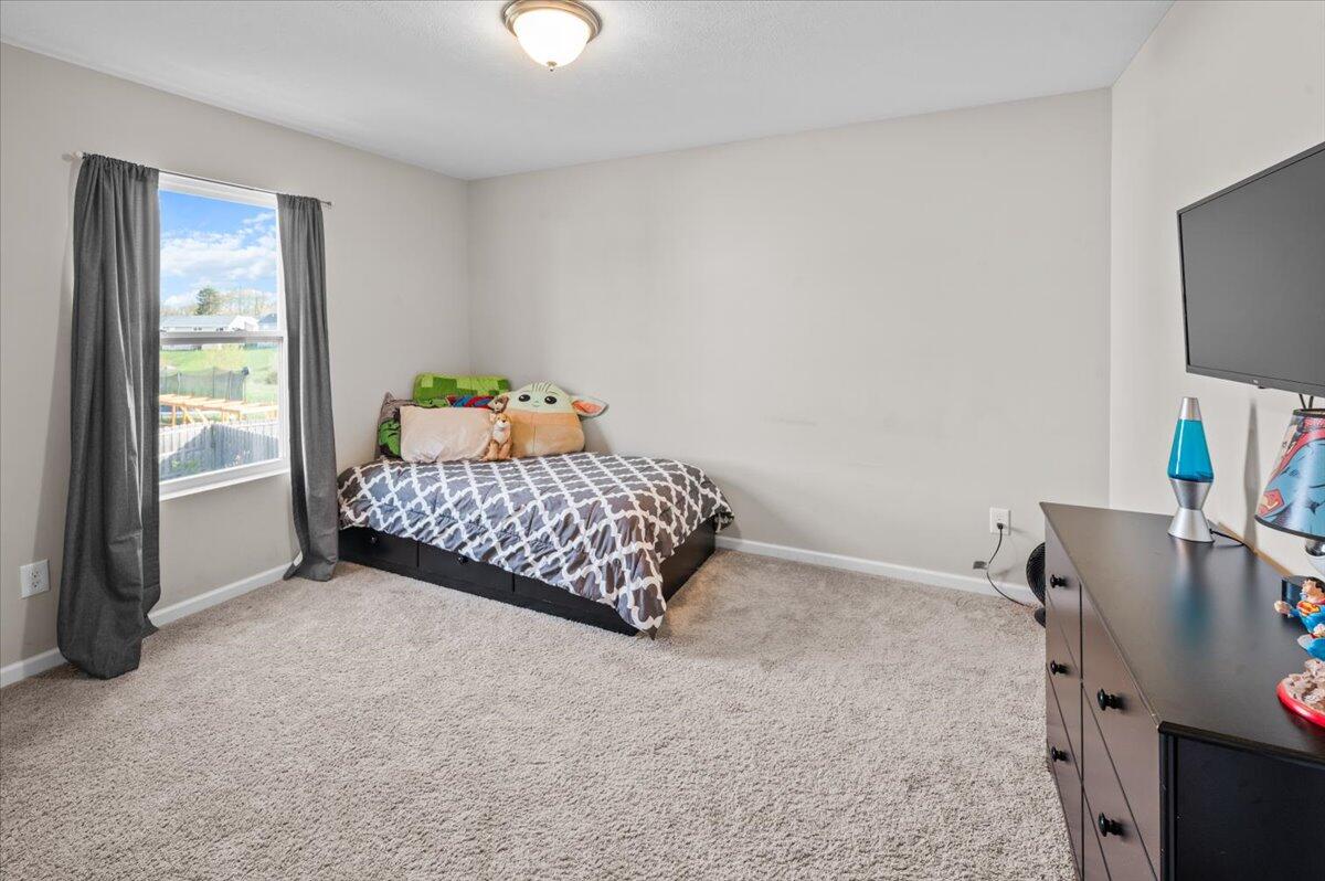 900 View Pointe Drive