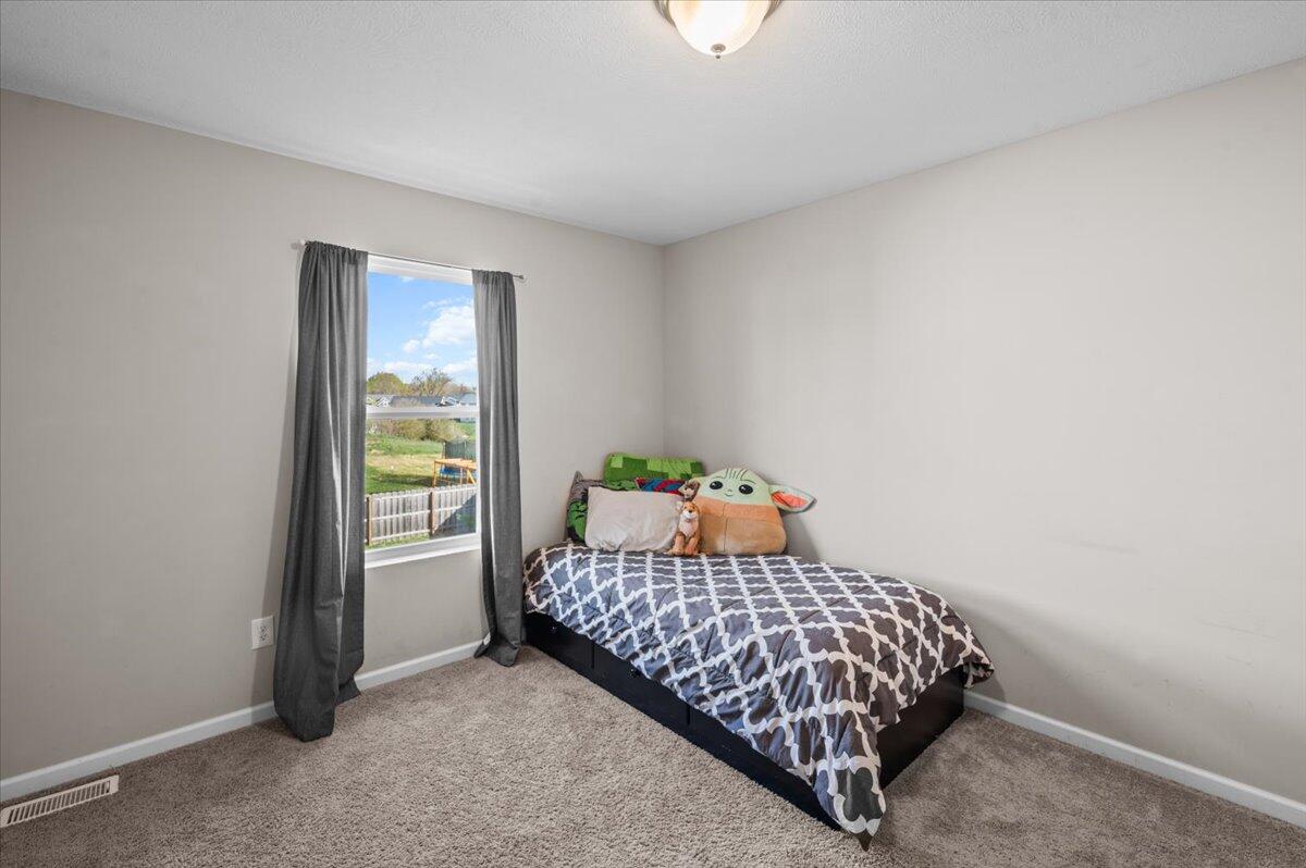 900 View Pointe Drive