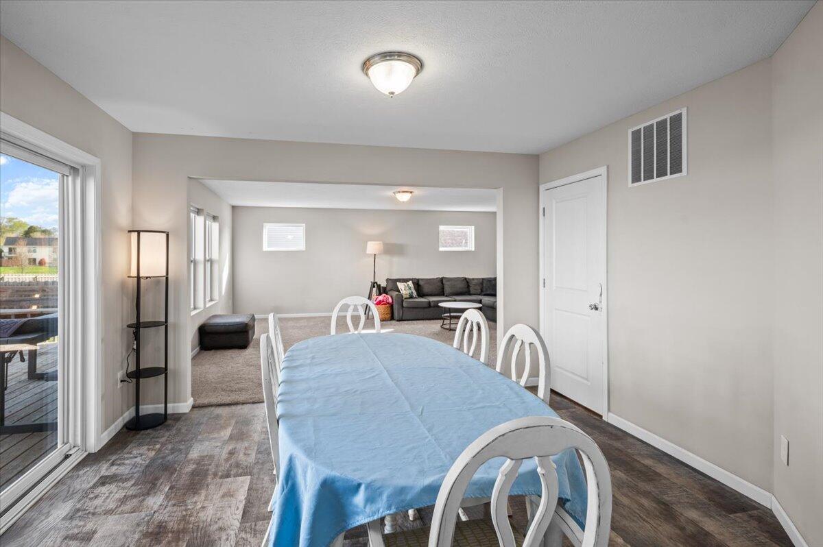 900 View Pointe Drive