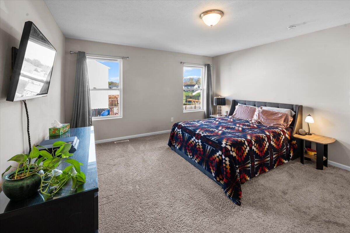 900 View Pointe Drive