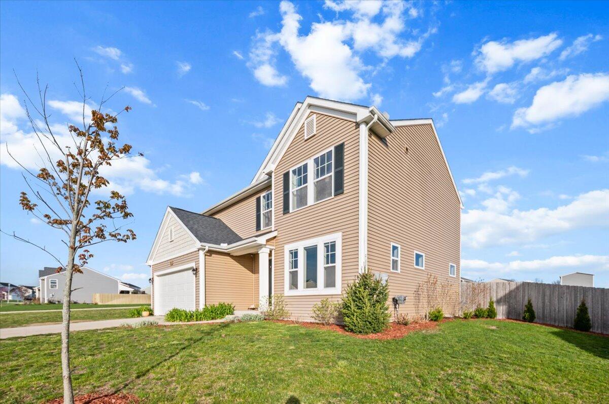 900 View Pointe Drive