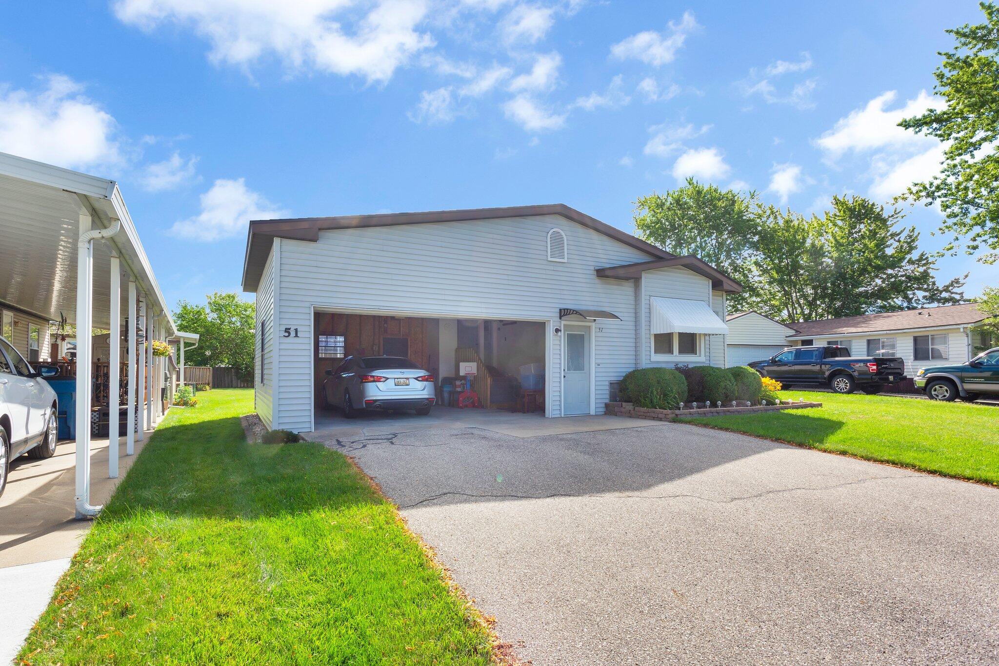 155 E 48th Street, 51