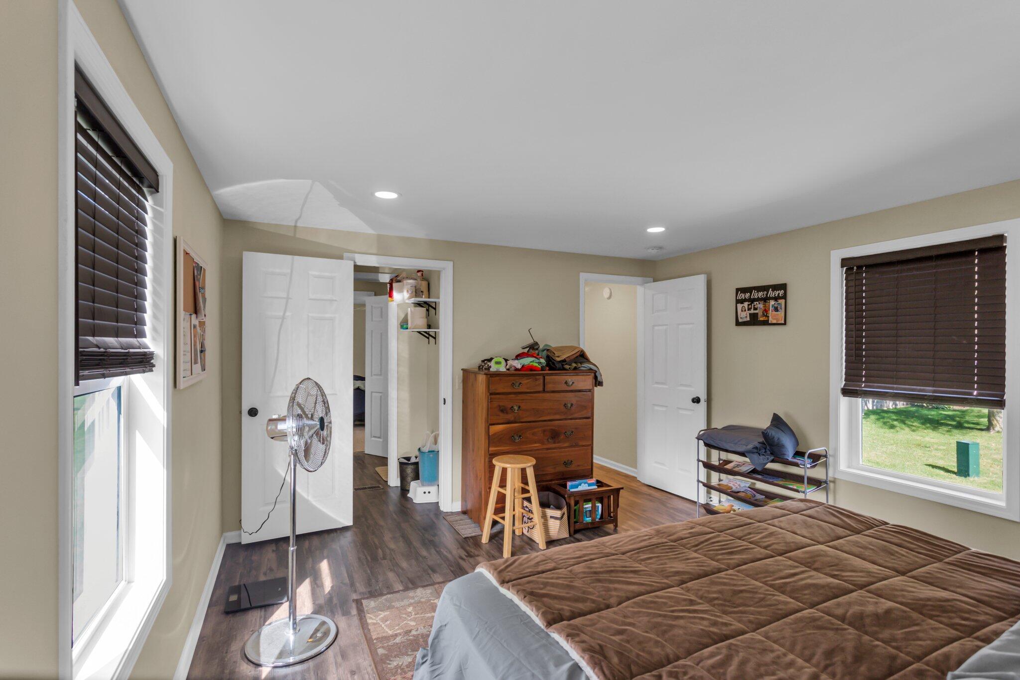 155 E 48th Street, 51