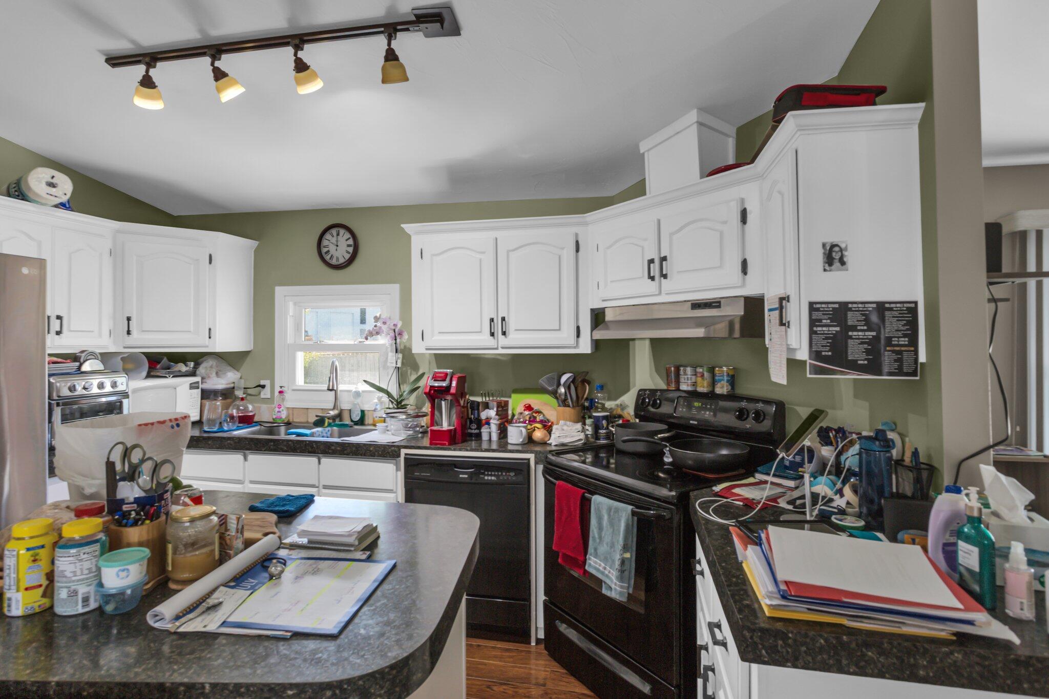 155 E 48th Street, 51