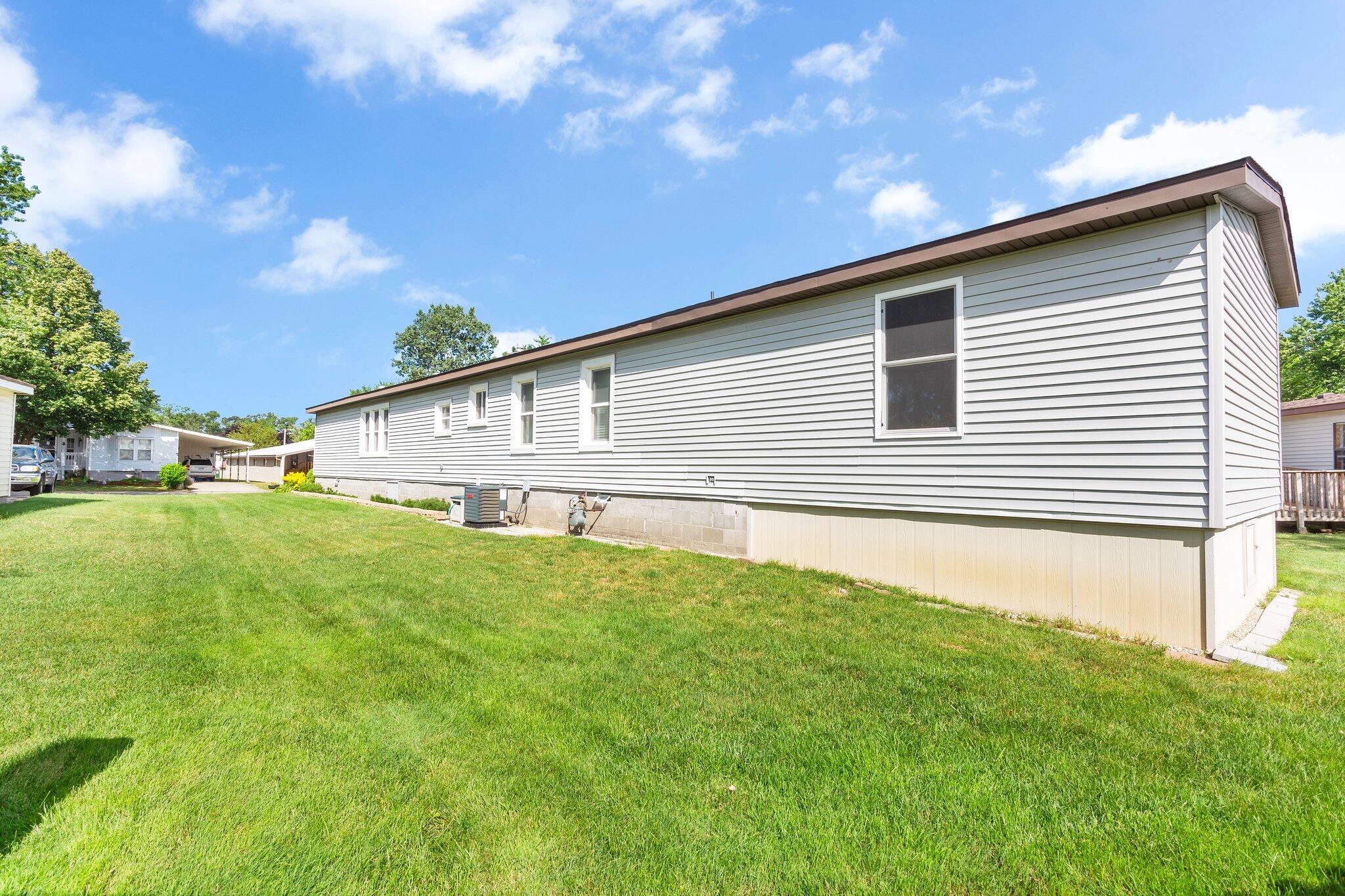 155 E 48th Street, 51