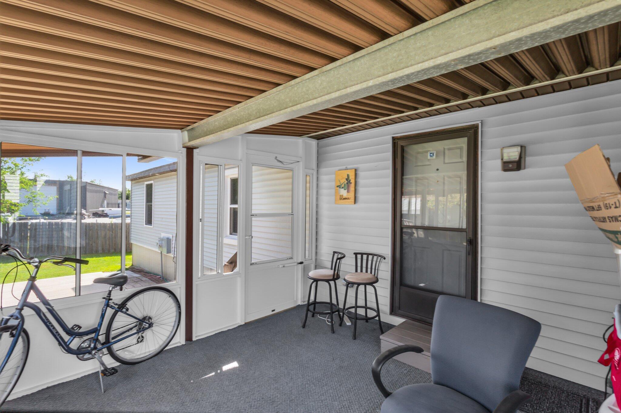 155 E 48th Street, 51