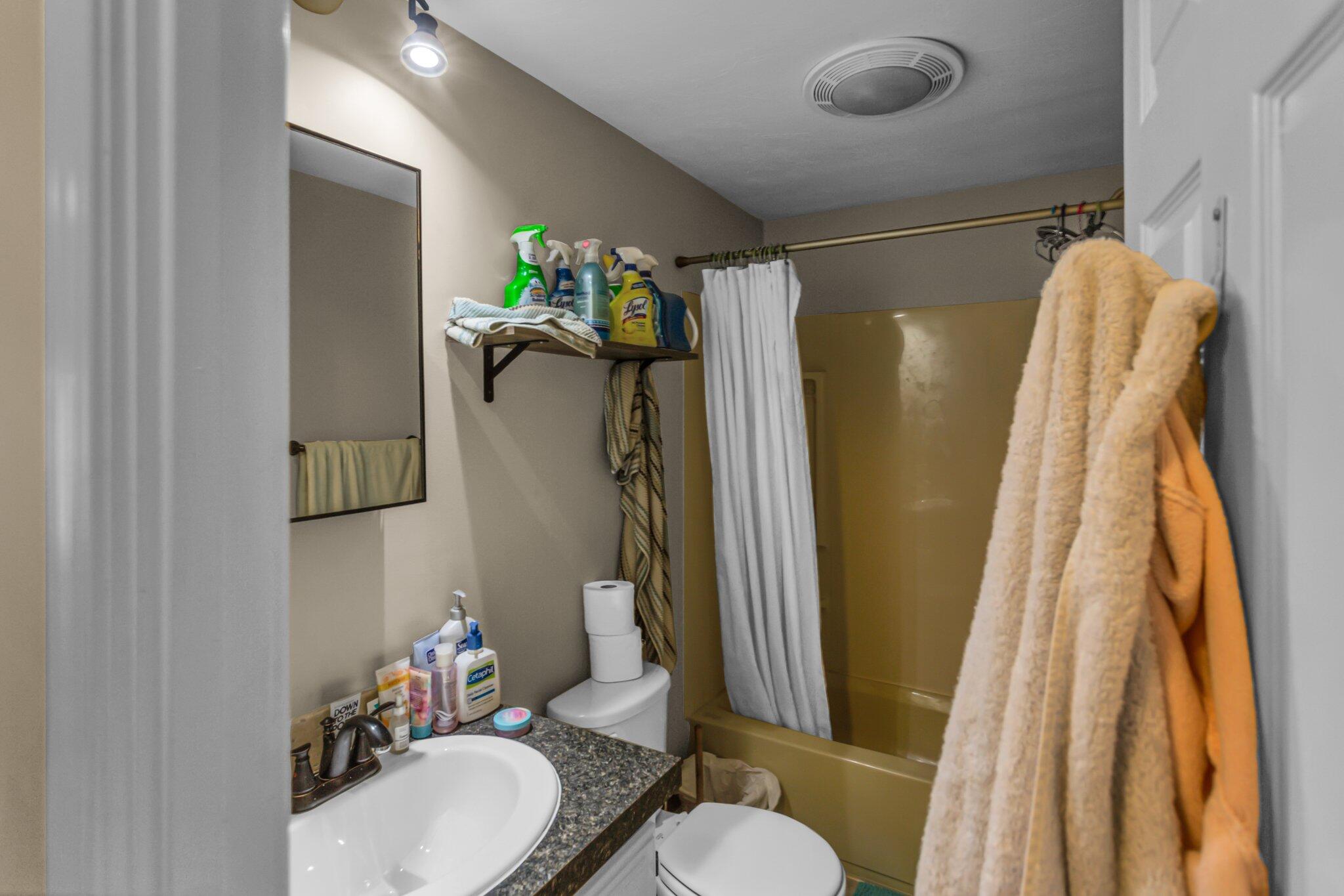 155 E 48th Street, 51