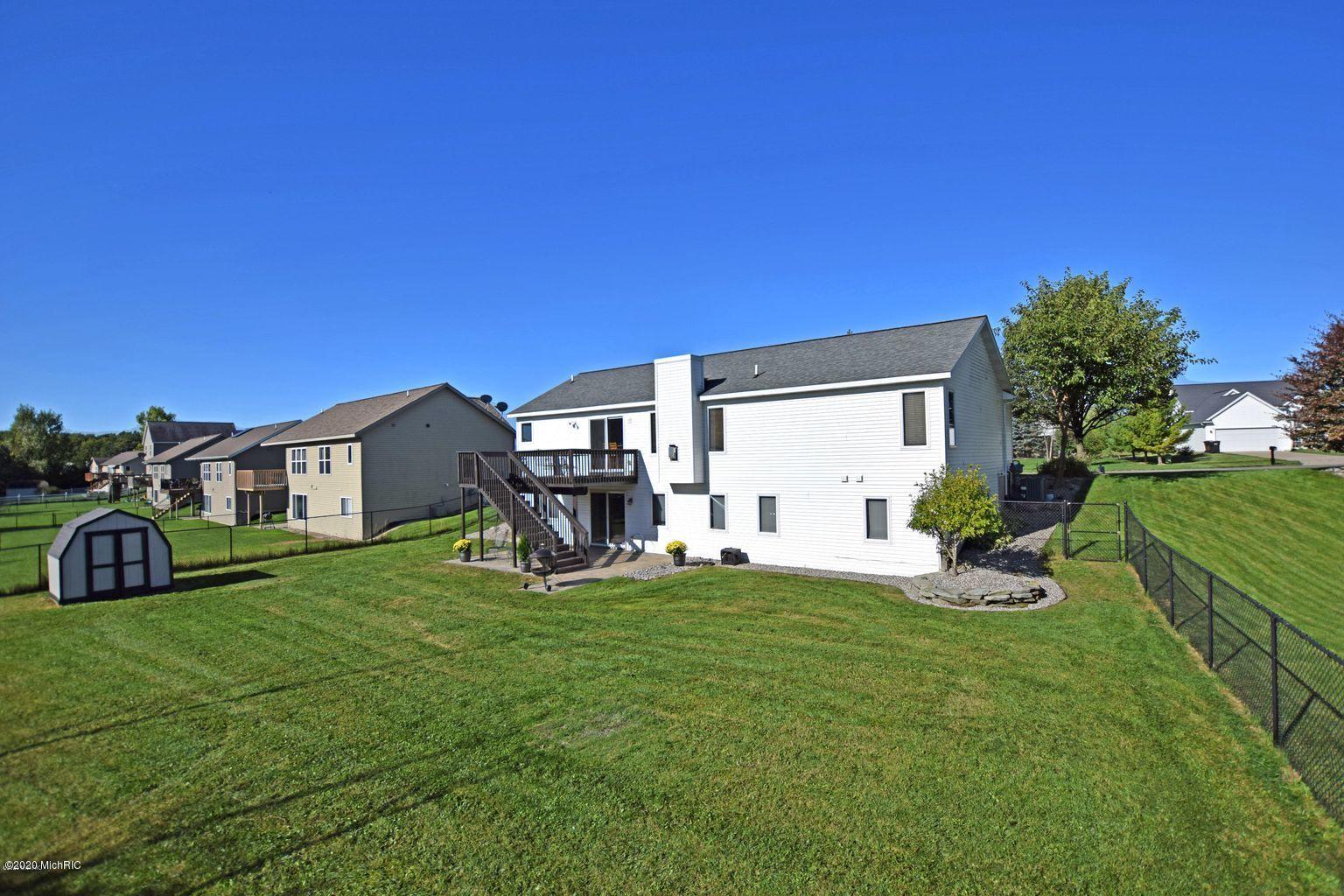 7058 Shady Knoll Drive SE