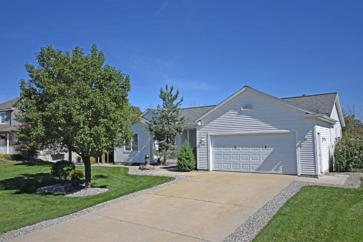 7058 Shady Knoll Drive SE
