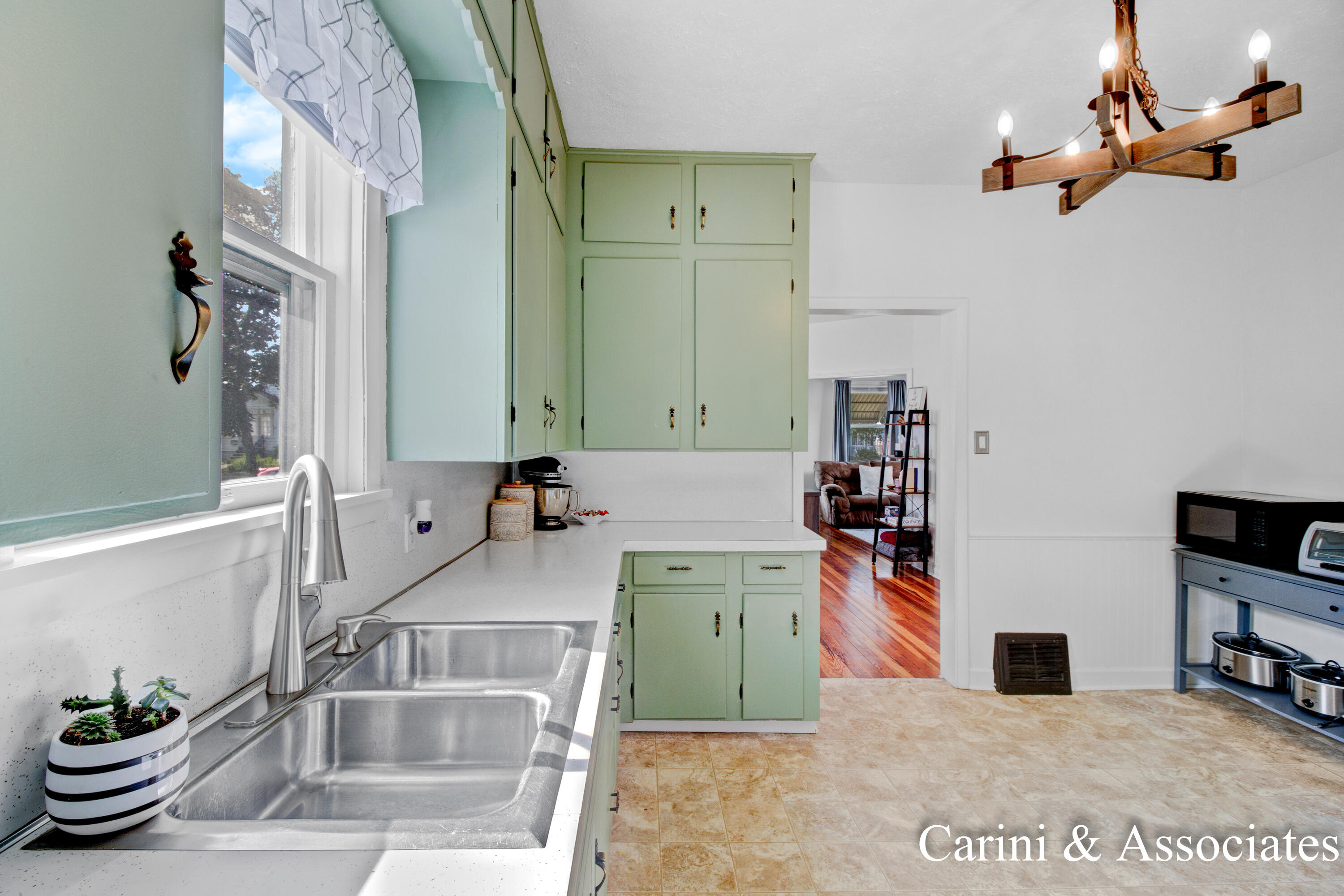 17 W 19th Street