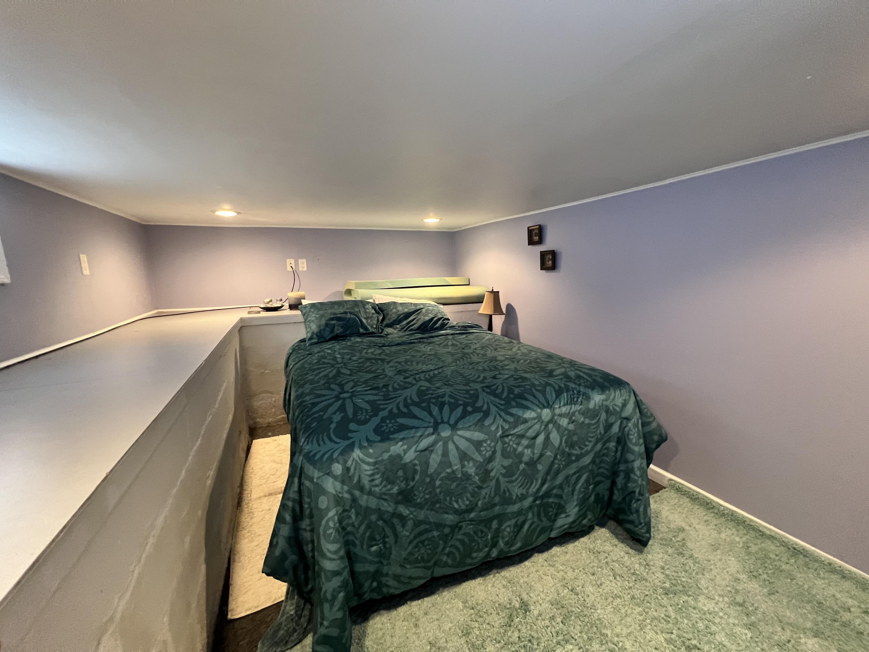 323 W 19th Street