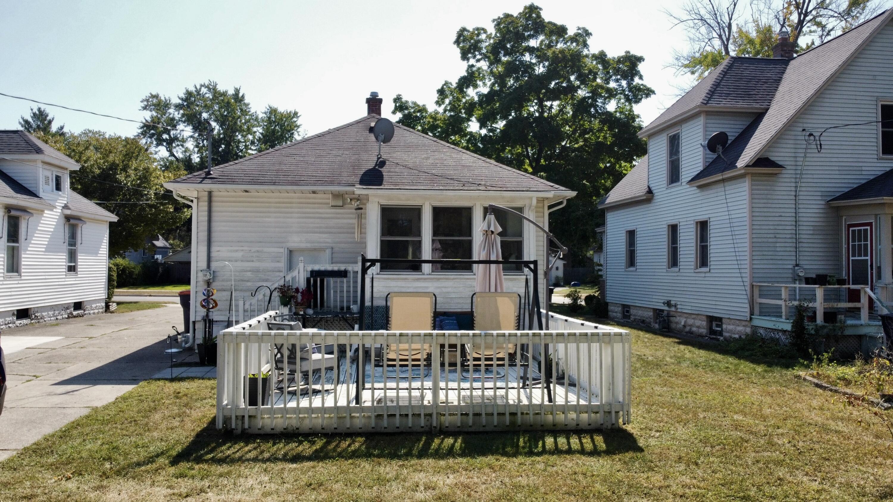 323 W 19th Street