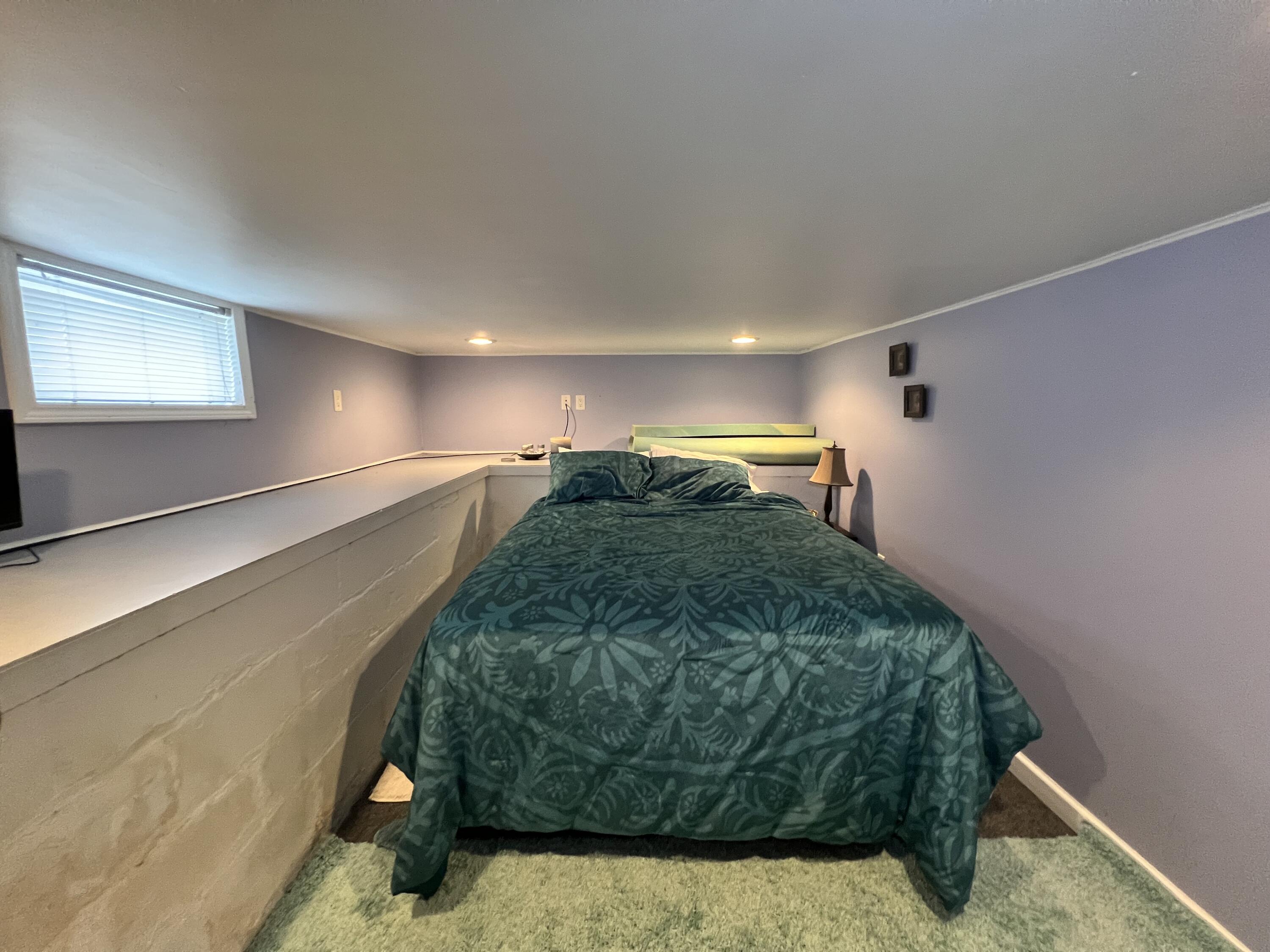 323 W 19th Street