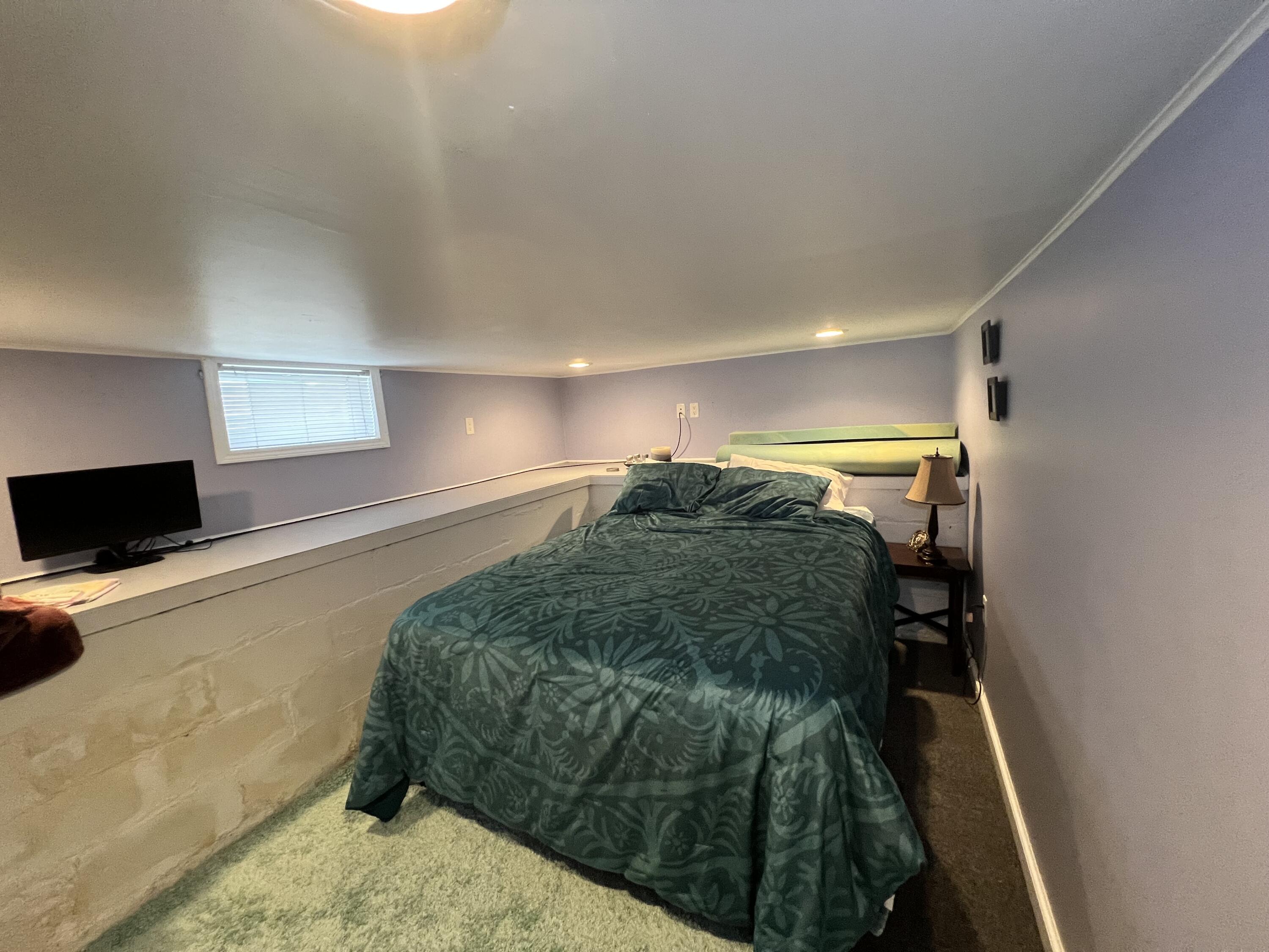 323 W 19th Street