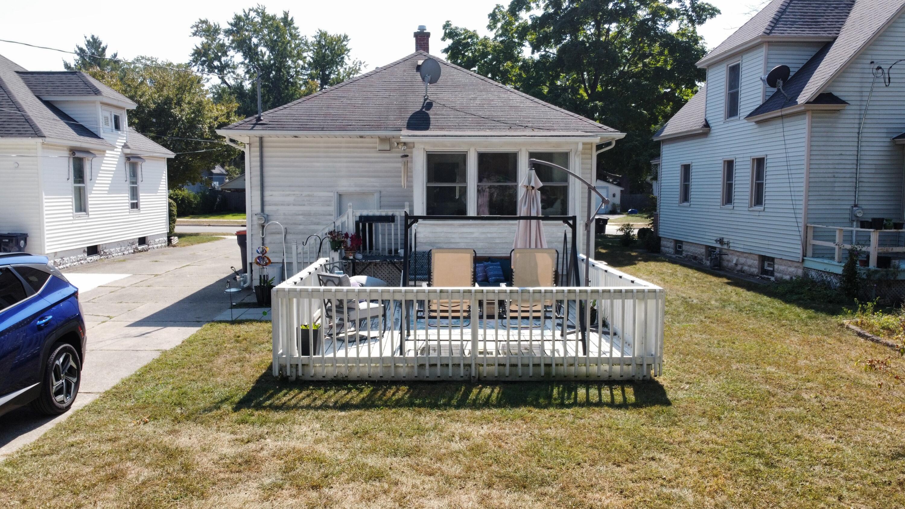 323 W 19th Street