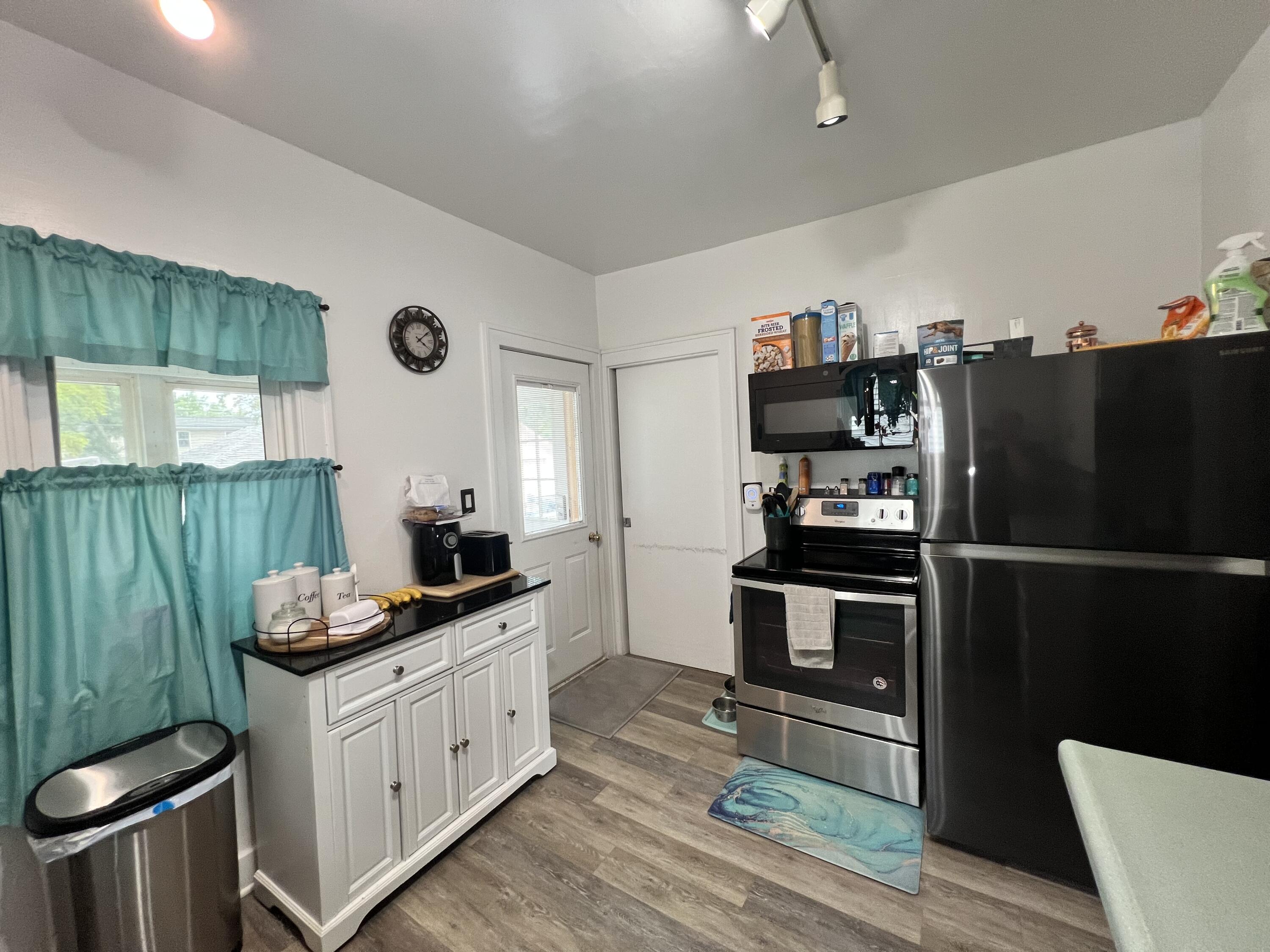 323 W 19th Street