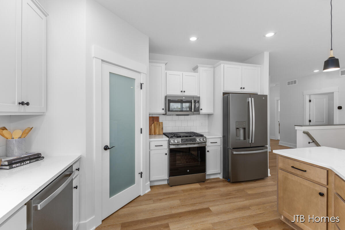 5561 Canal Avenue SW 65