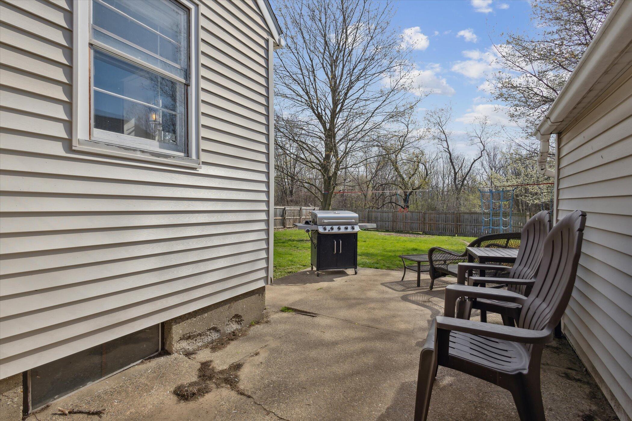 684 Fairfield Avenue NW