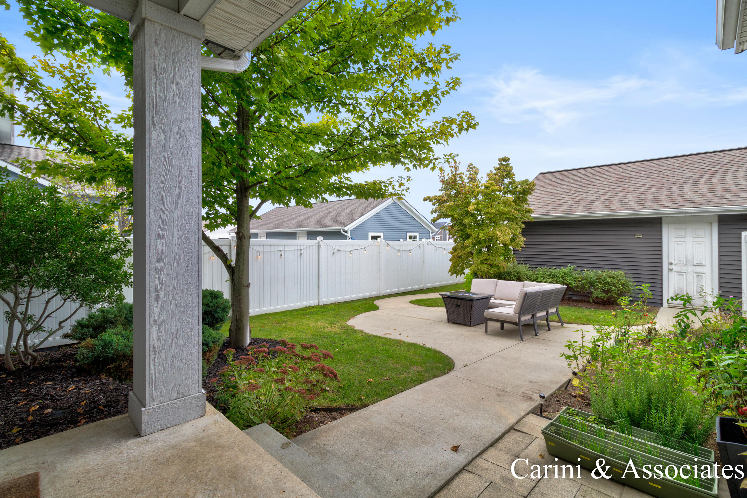 4737 Macatawa Legends Boulevard