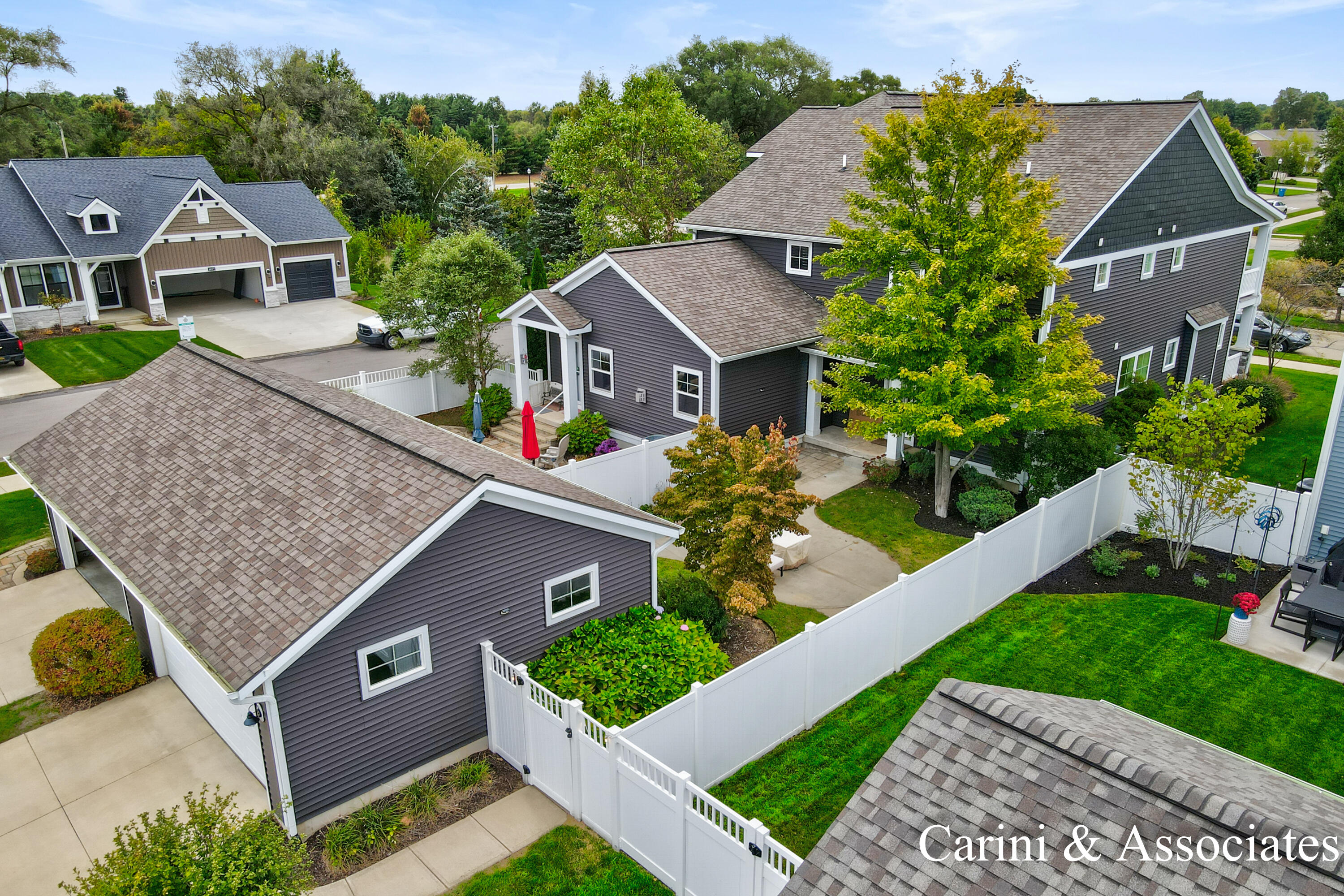 4737 Macatawa Legends Boulevard
