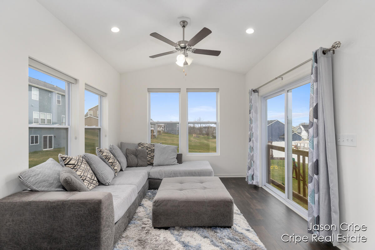 658 Petoskey Stone Drive