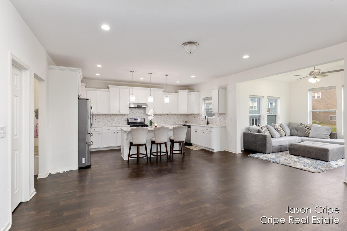 658 Petoskey Stone Drive