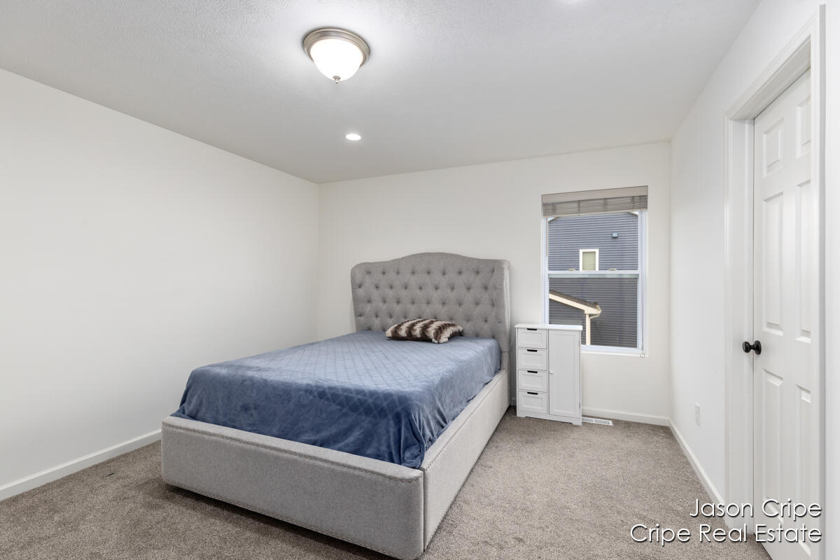 658 Petoskey Stone Drive