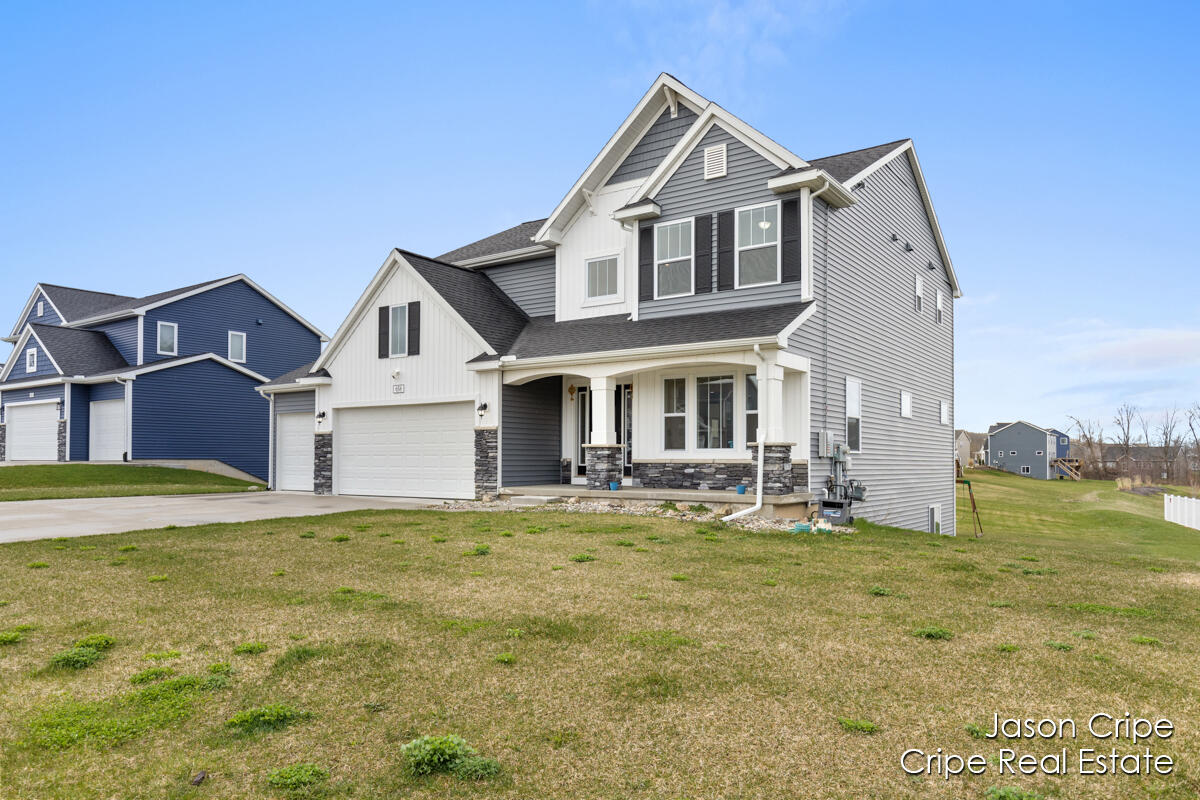 658 Petoskey Stone Drive
