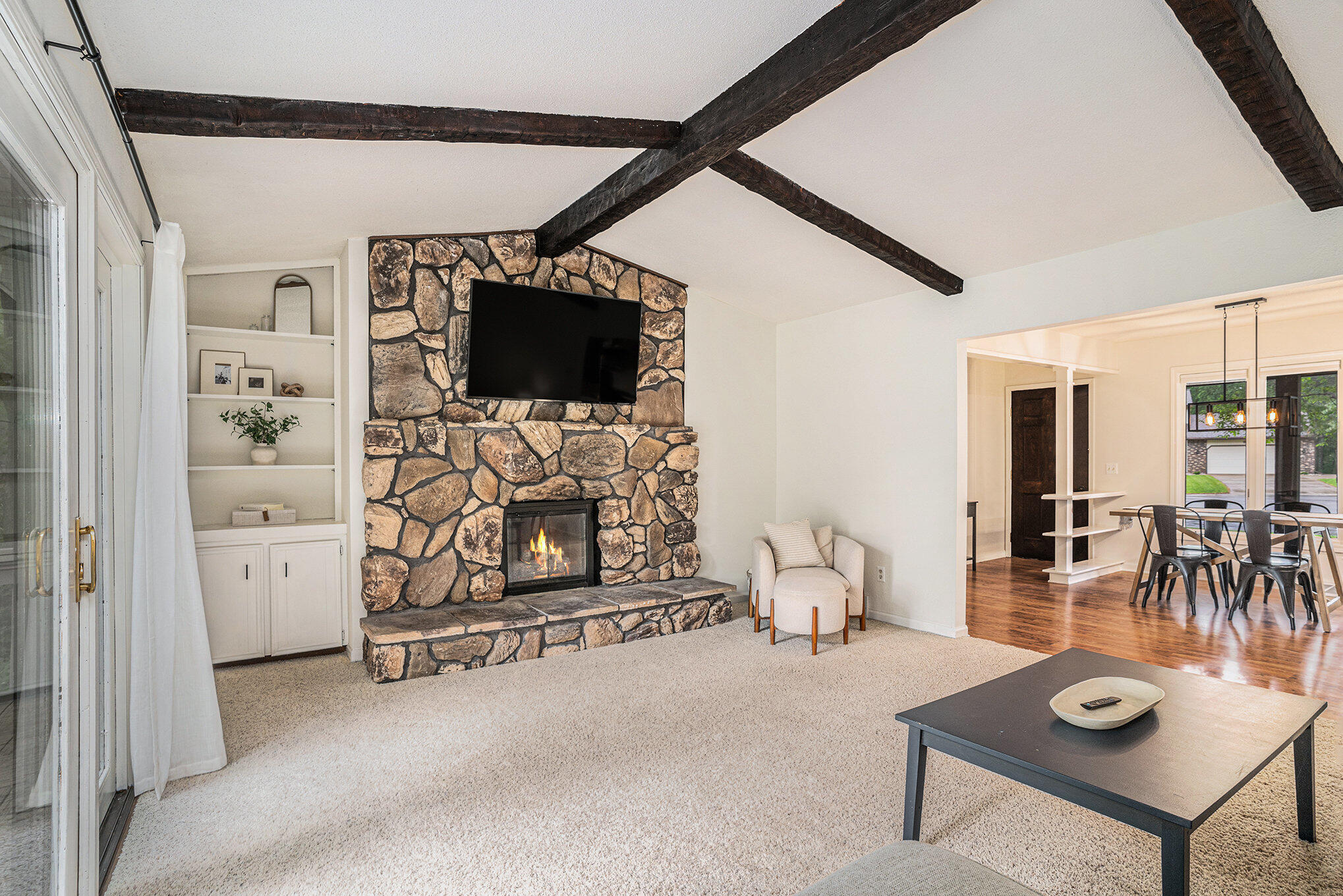 916 N Kingwood Court