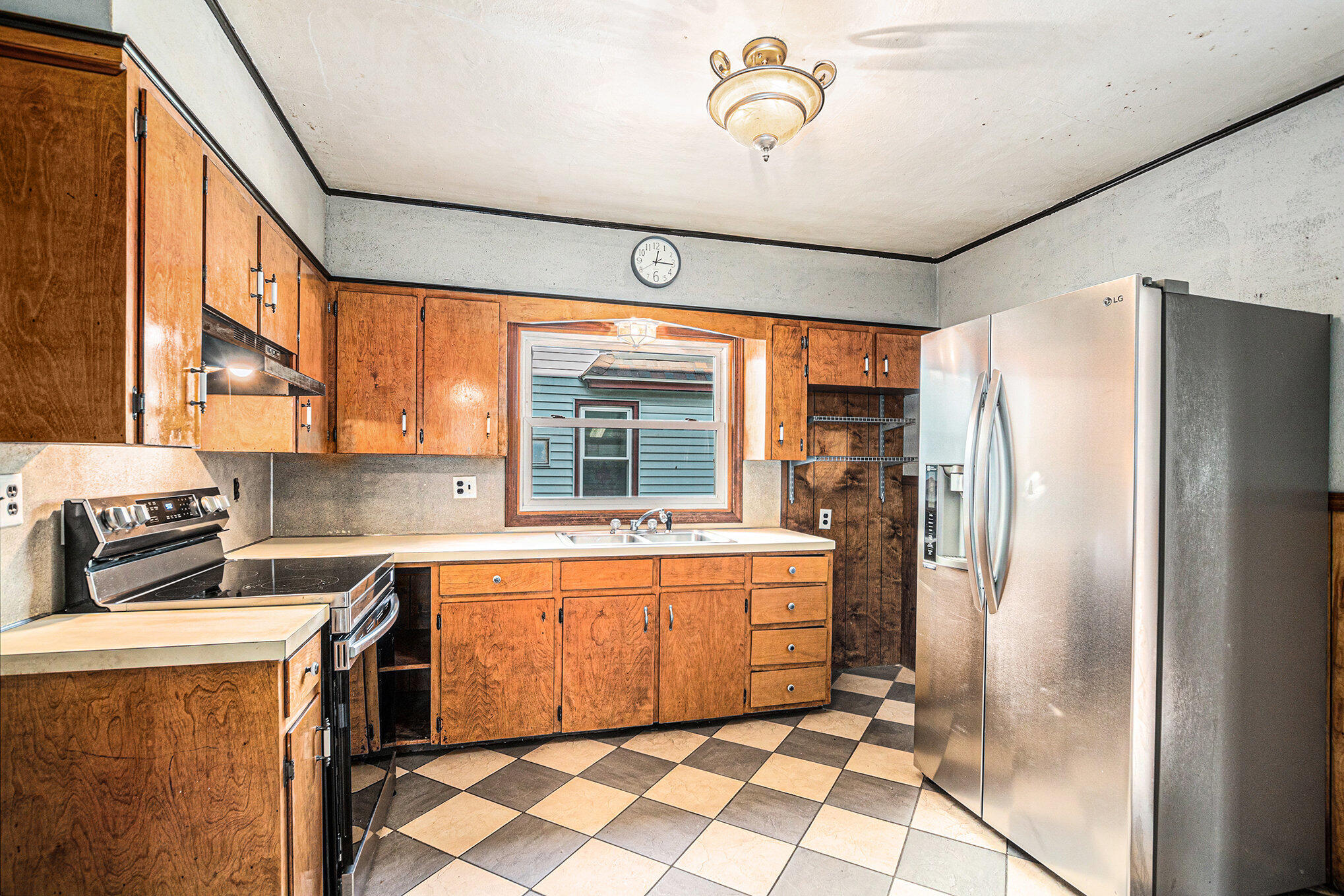 337 W 18th Street