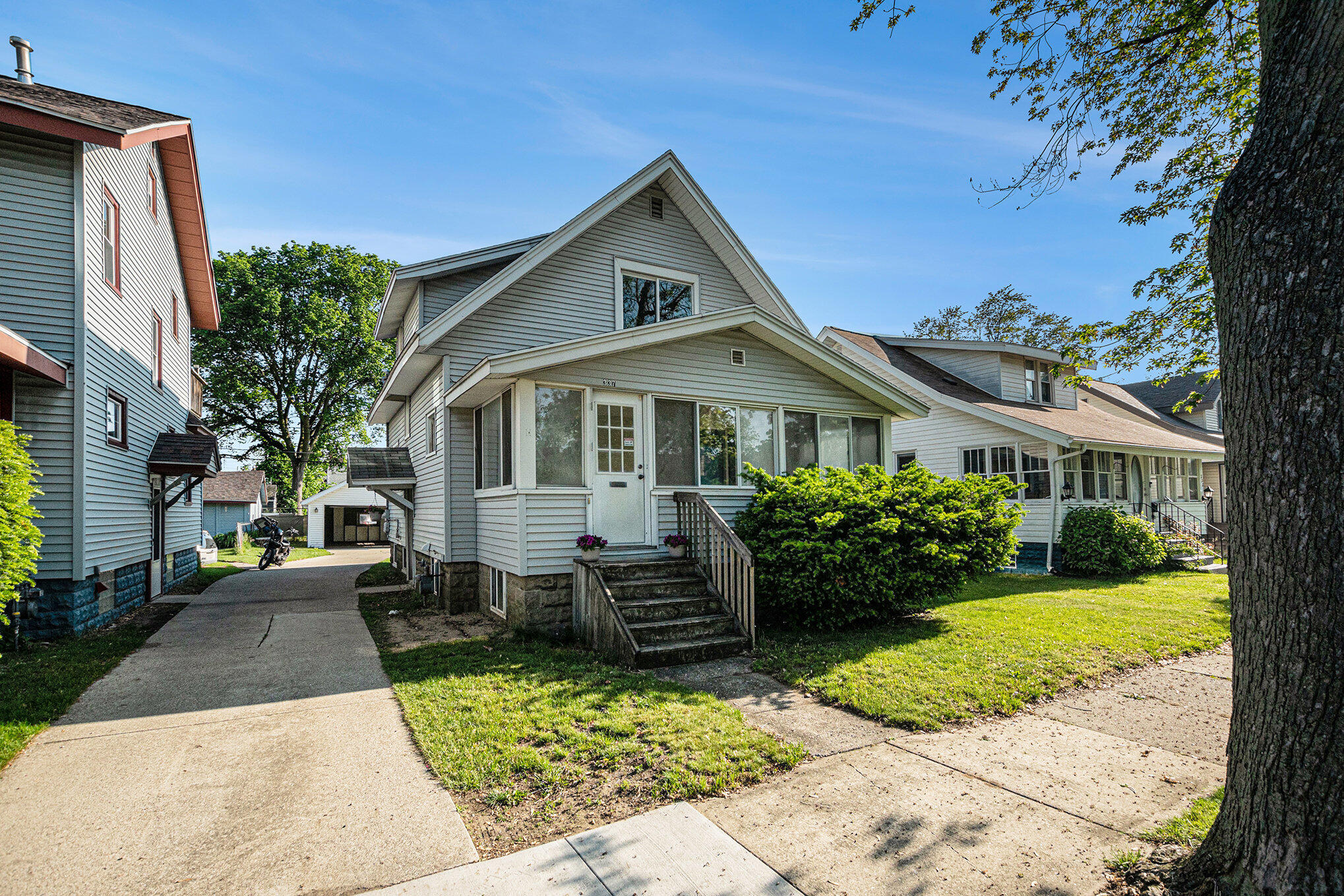337 W 18th Street