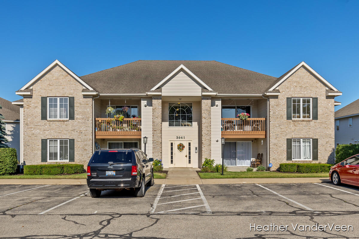 3041 E Crystal Waters Drive 8