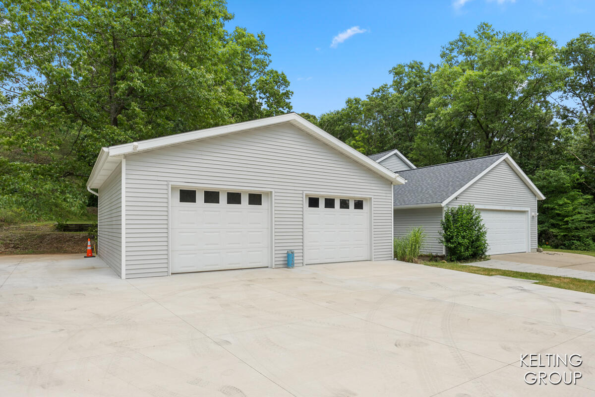 5650 Egypt Valley Avenue NE
