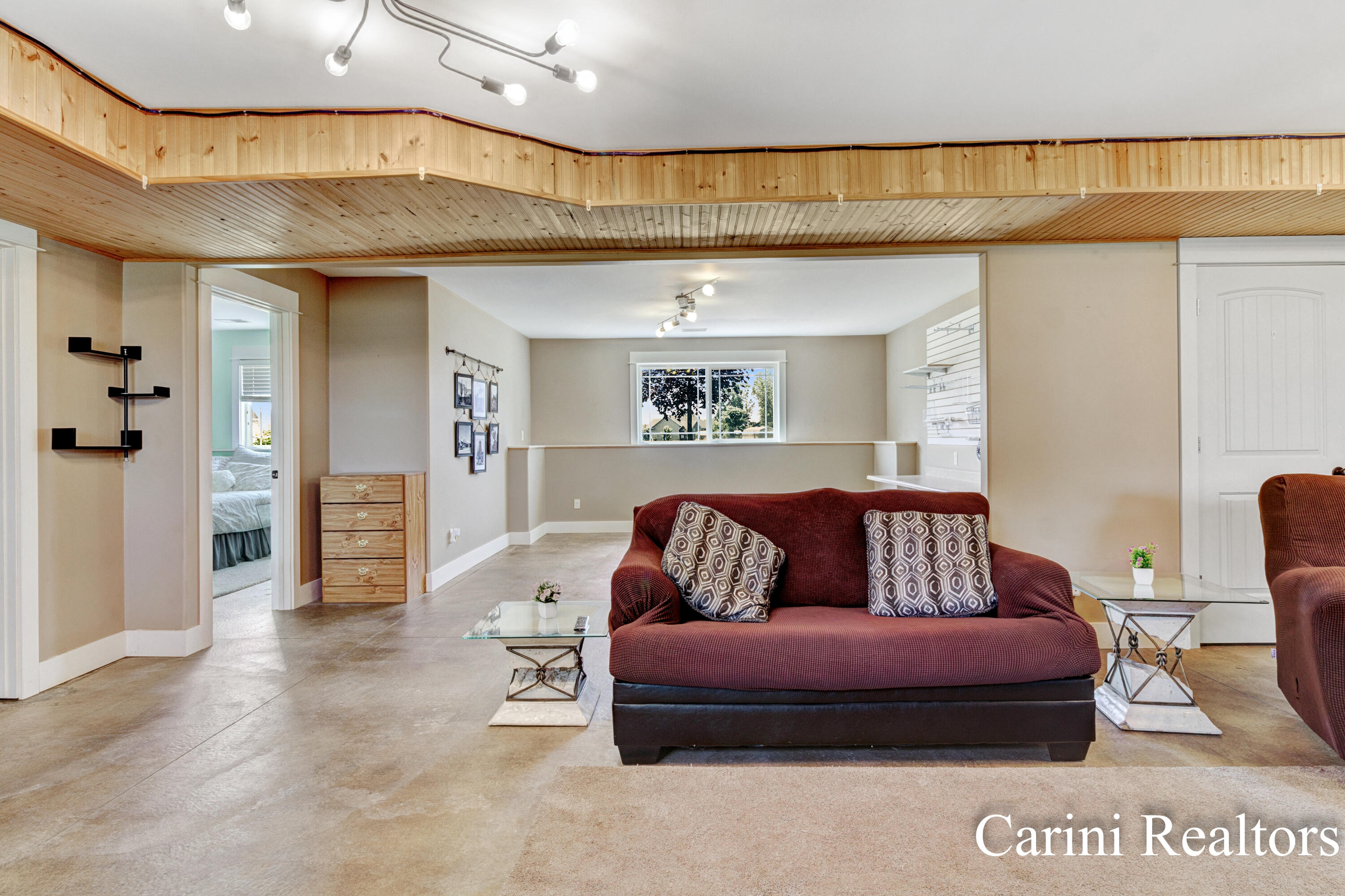9035 Meadows Pointe Drive