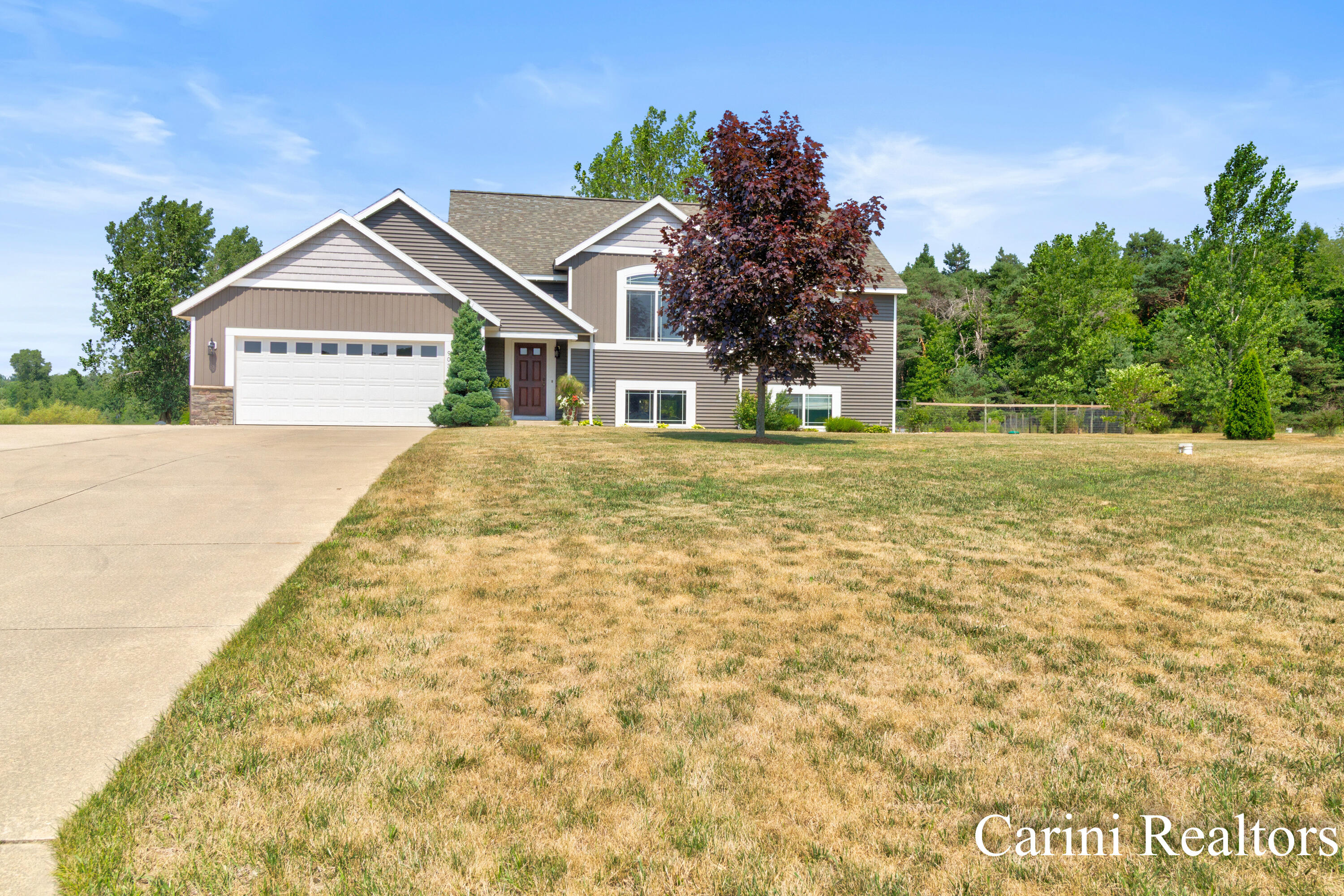 9035 Meadows Pointe Drive