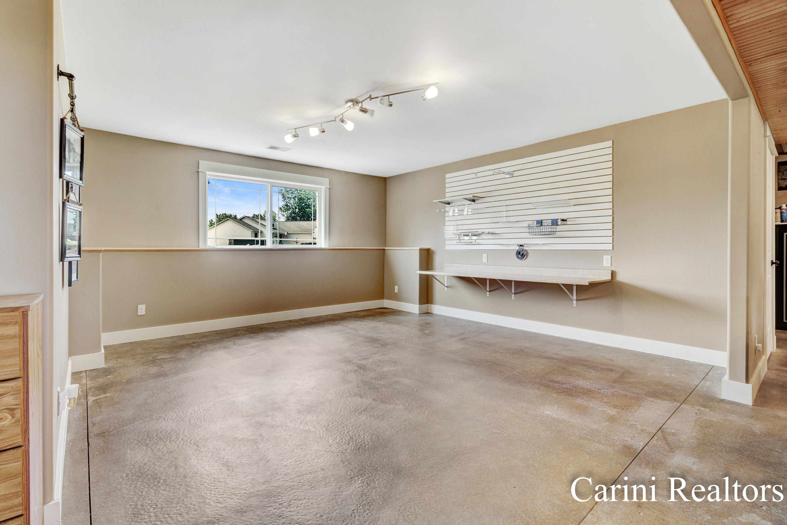 9035 Meadows Pointe Drive